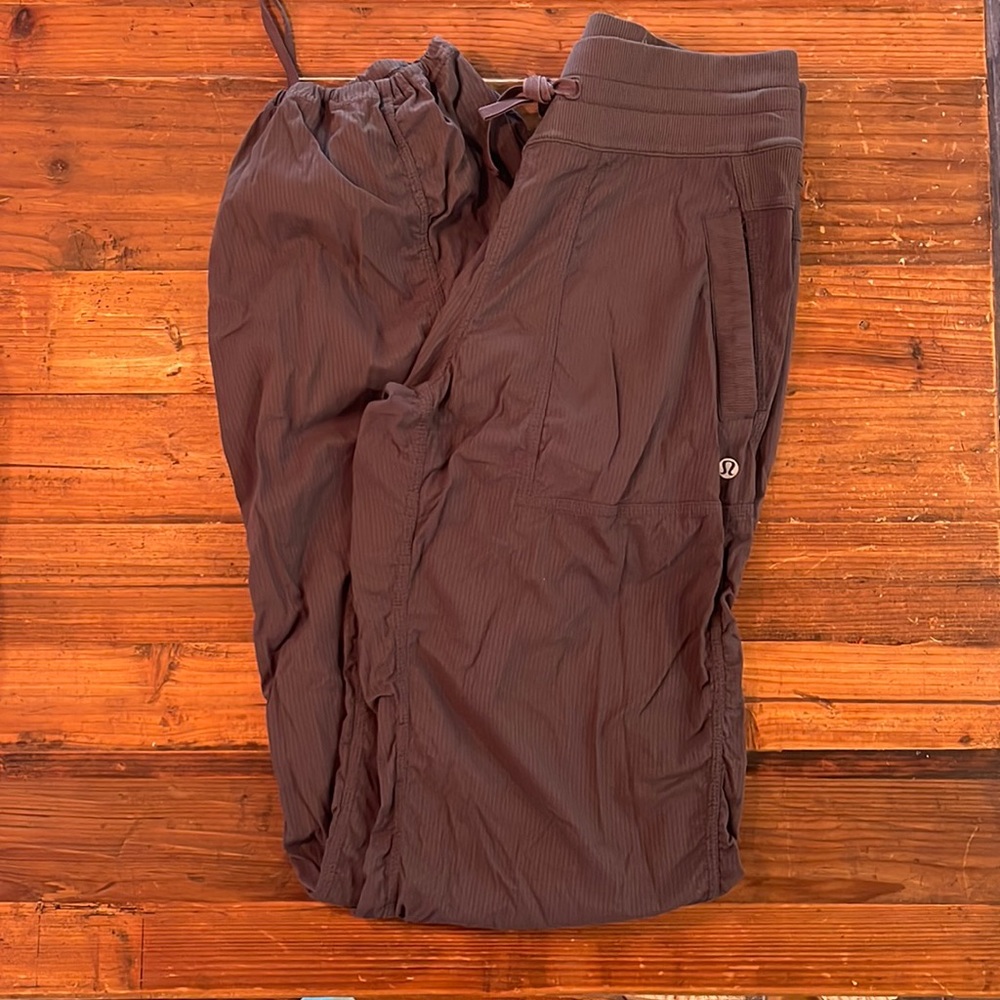 Studio Pant Jogger - Size 6.